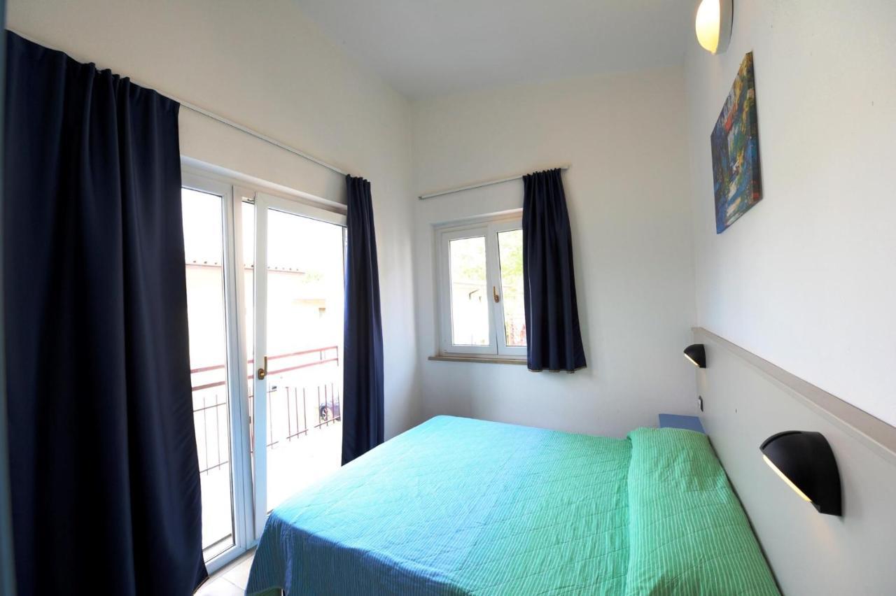 Apartments In Peschiera Del Garda 22099 Exterior photo